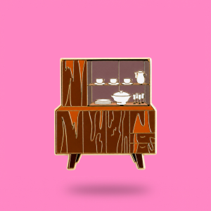 Pin Komoda